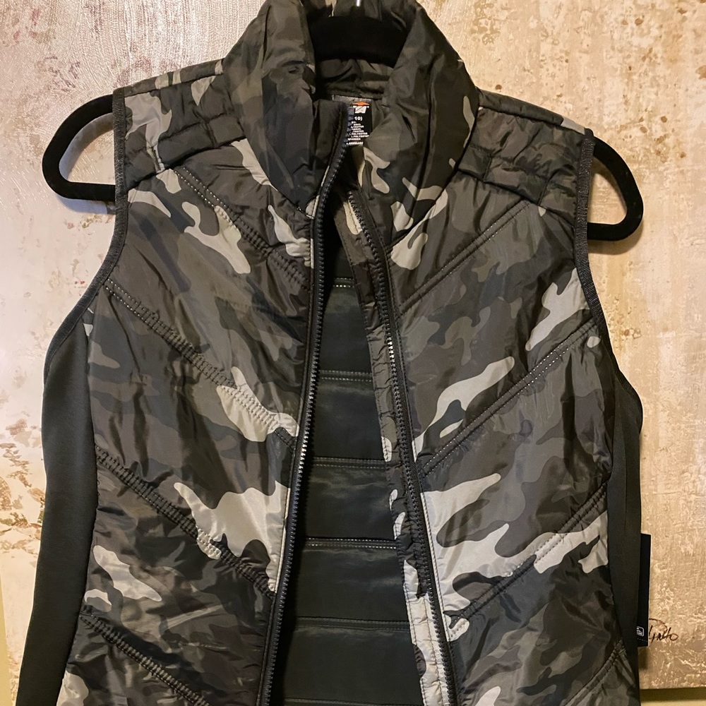 New camo fashion puffer vest